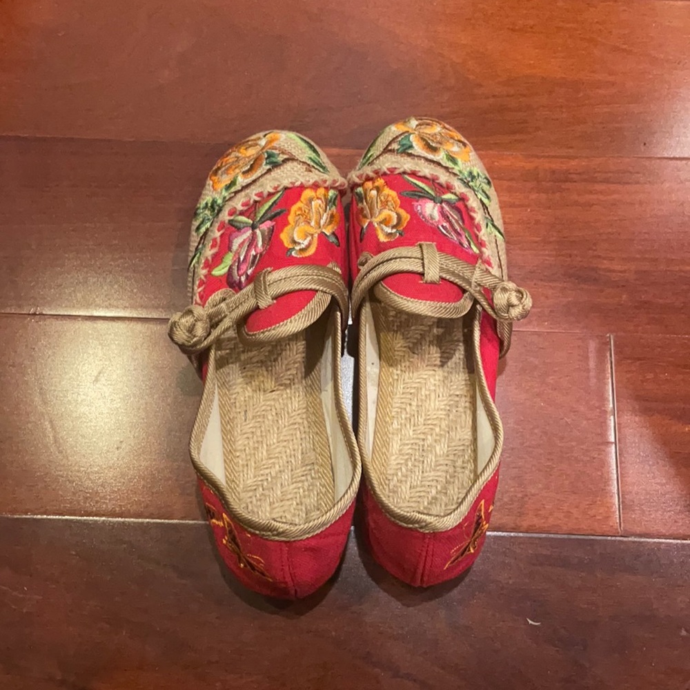 Women’s qipao shoes